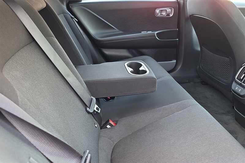 Hyundai Ioniq 6 view 27