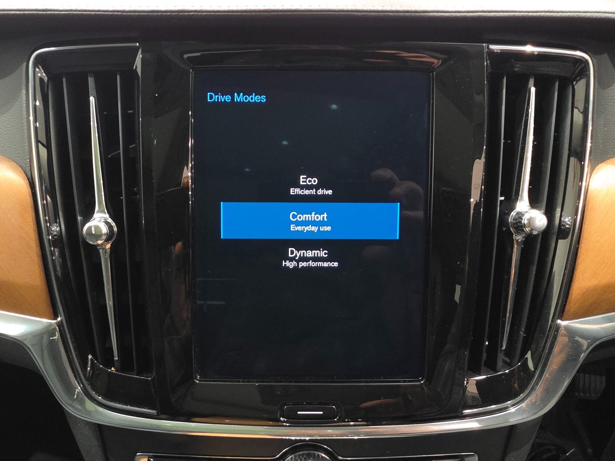 Volvo V90 view 42