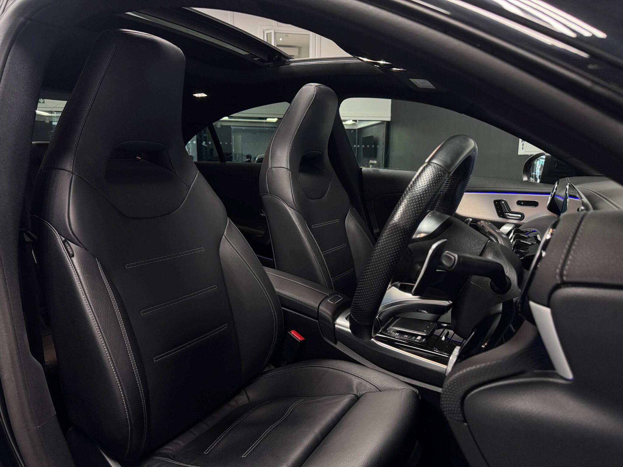 Mercedes-Benz Cla view 26