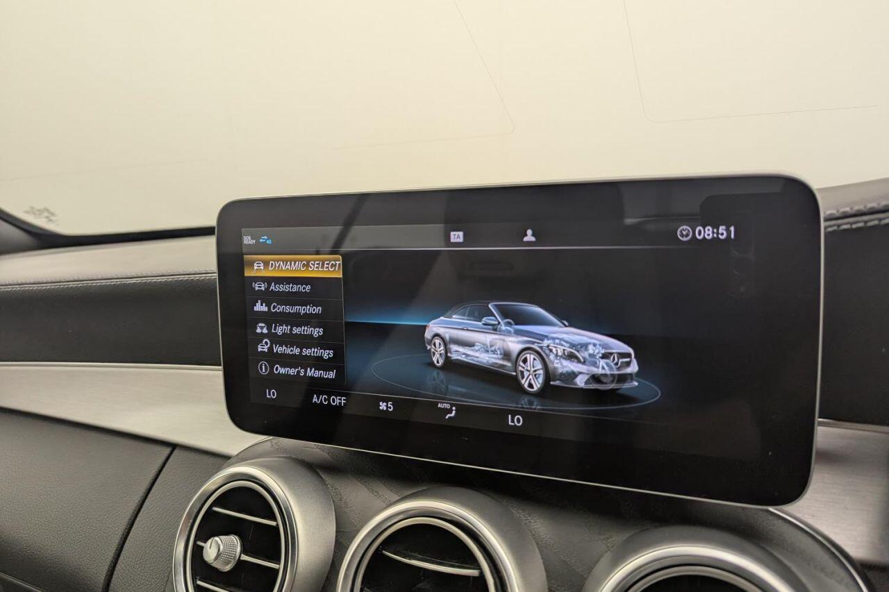 Mercedes-Benz C-Class view 30
