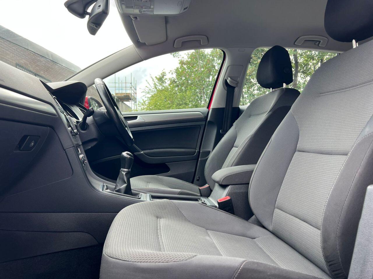 Volkswagen Golf view 16