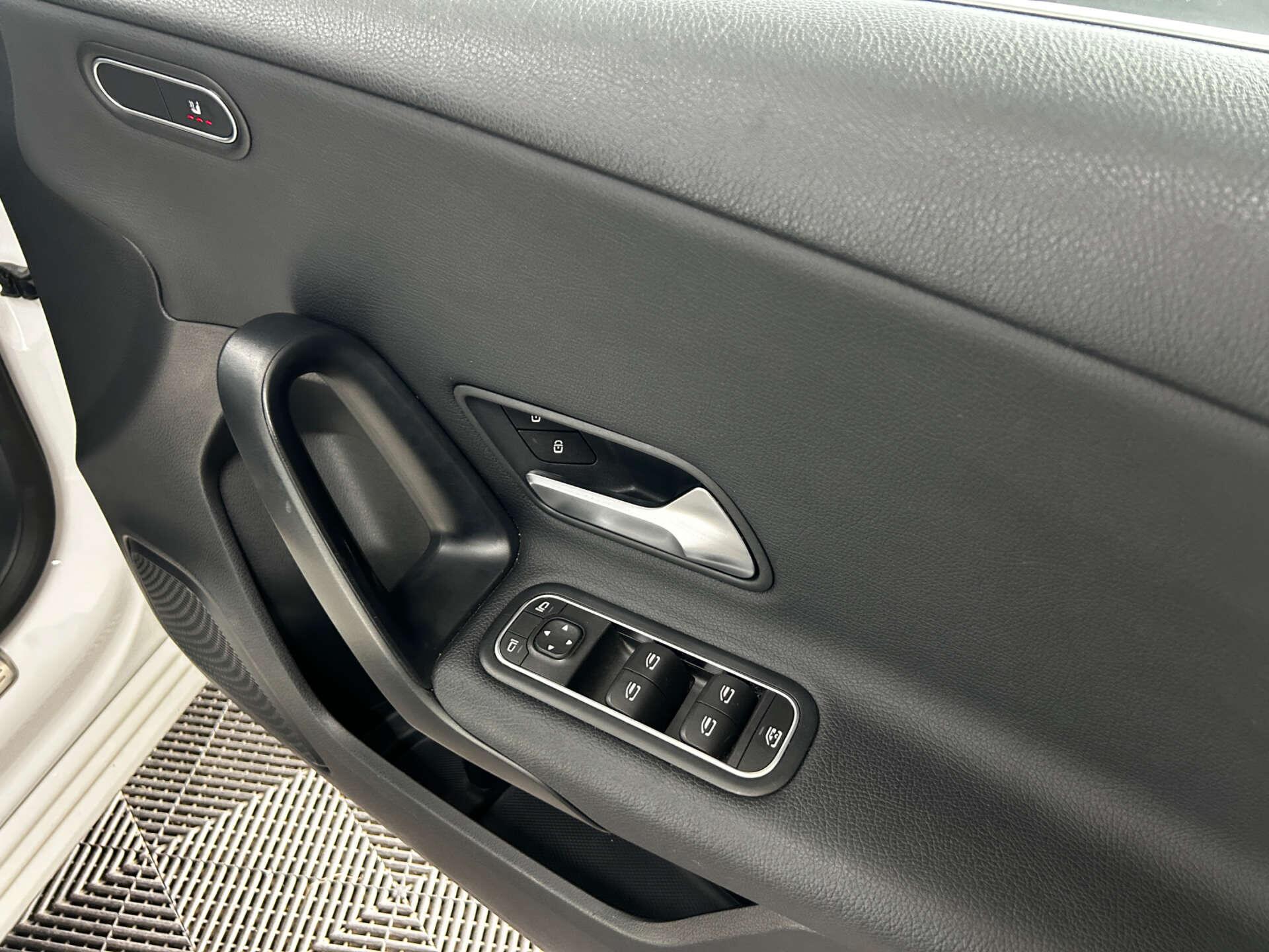 Mercedes-Benz A Class view 31