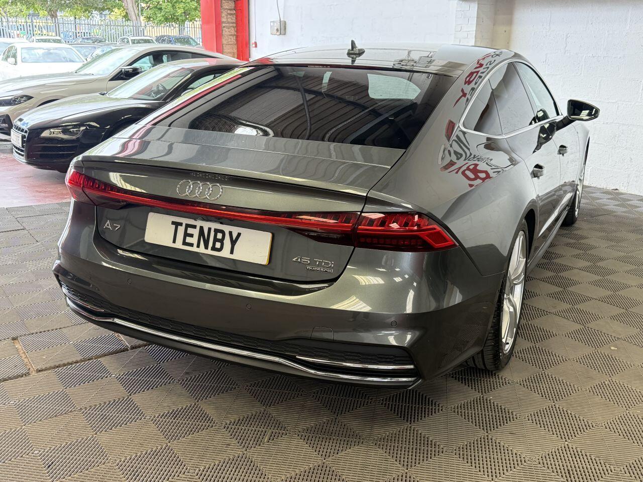 Audi A7 view 10