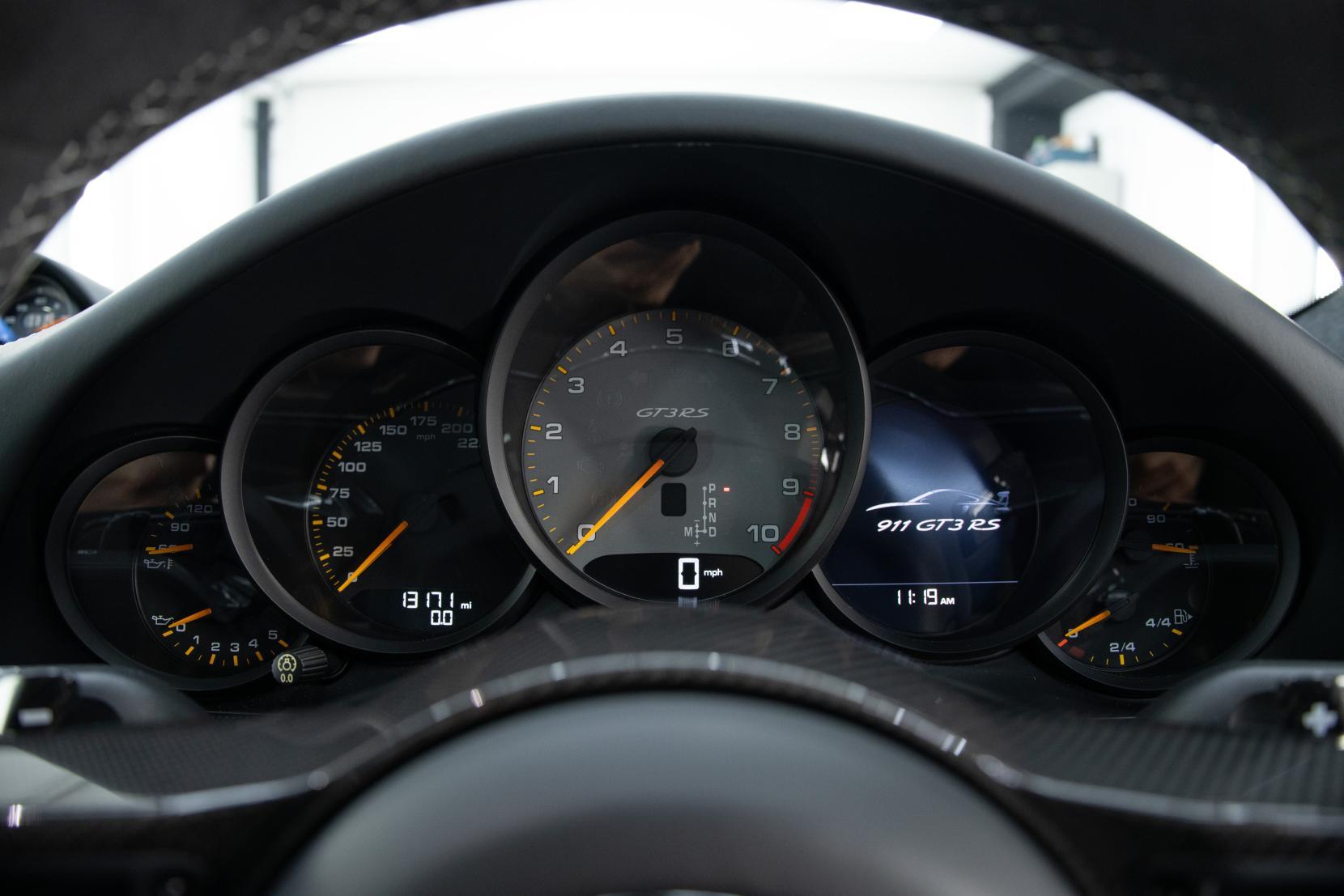 Porsche 911 view 12