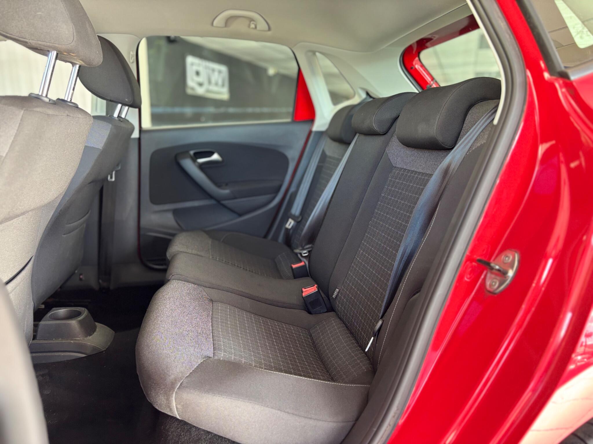 Volkswagen Polo view 14