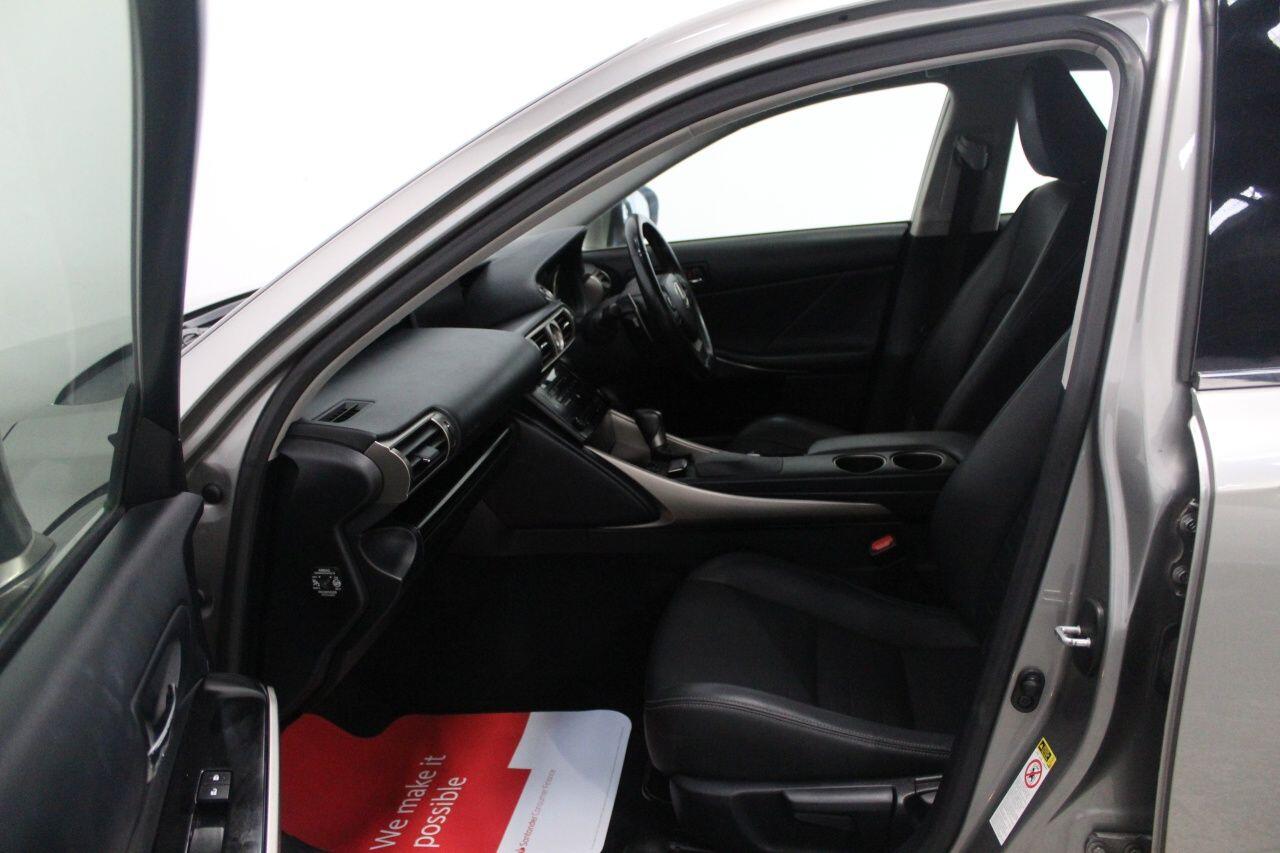 Lexus Is view 55