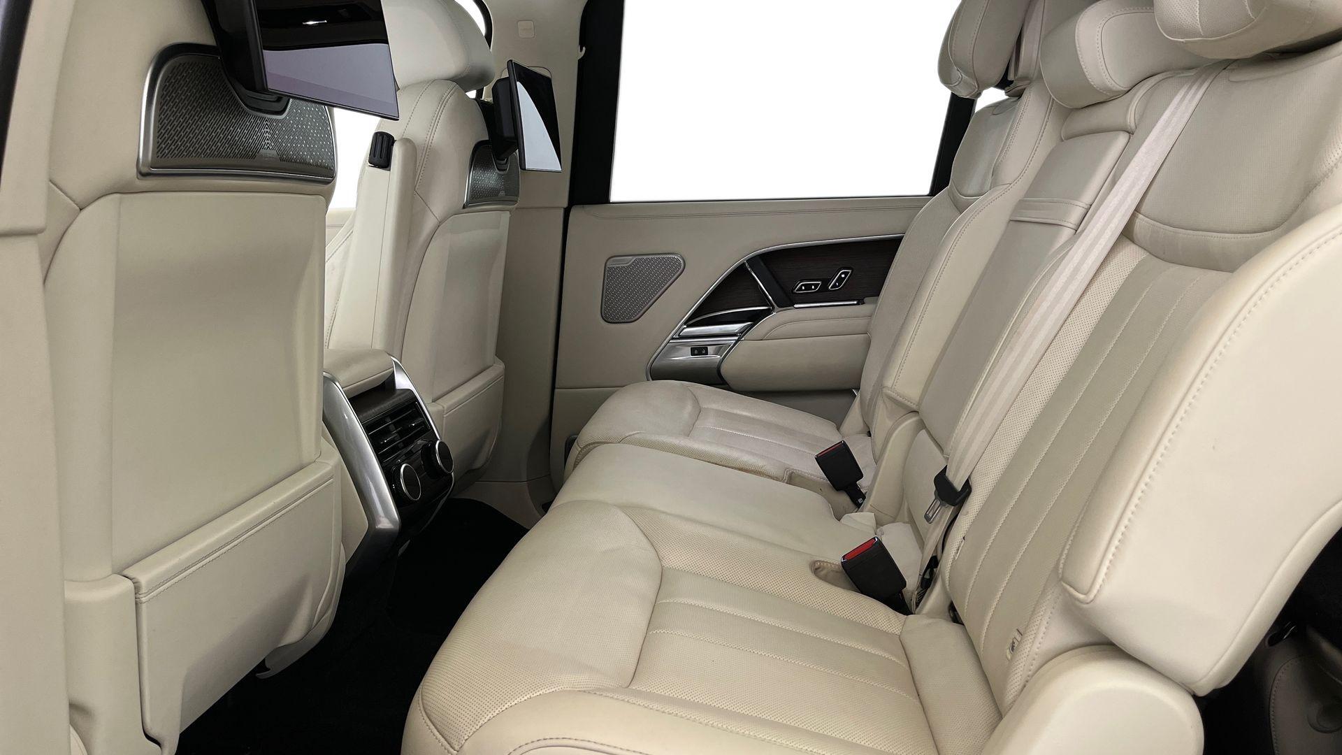 Land Rover Range Rover view 4