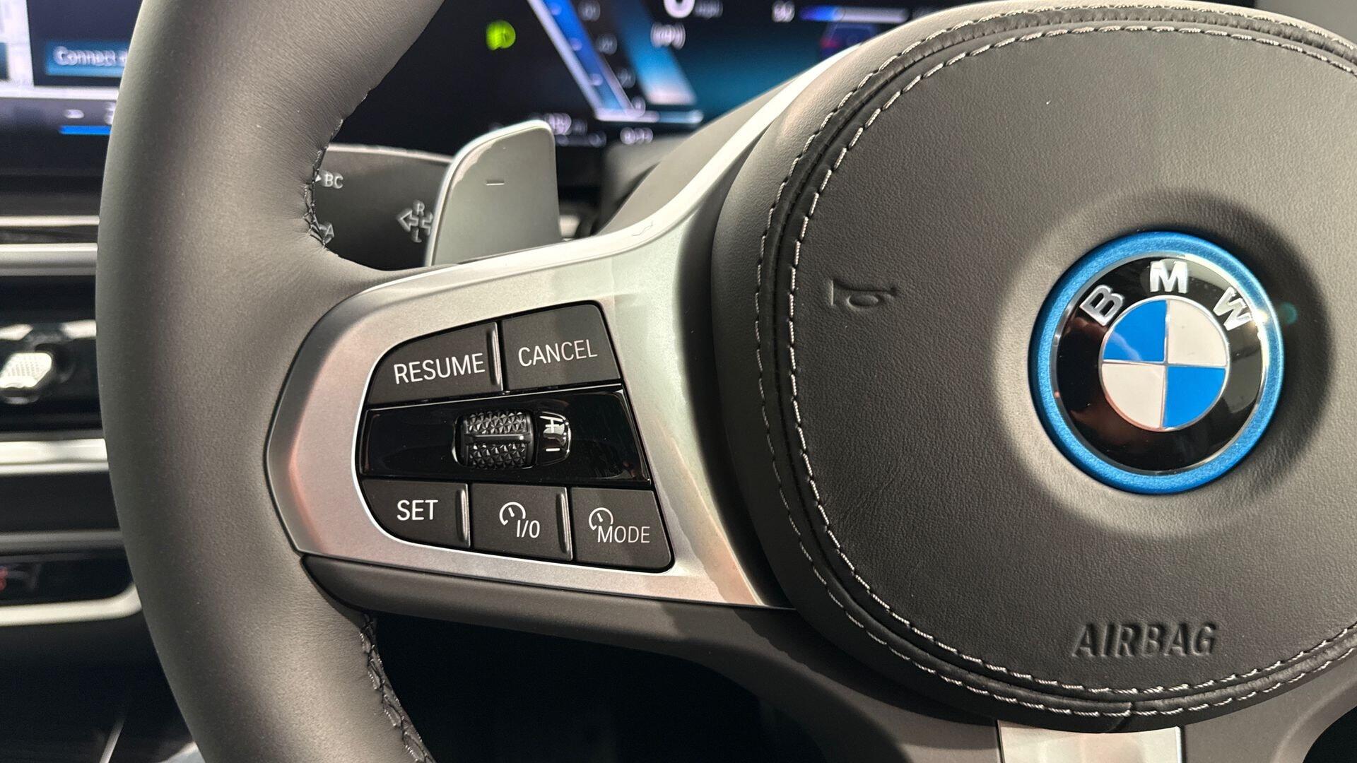 BMW X5 view 17