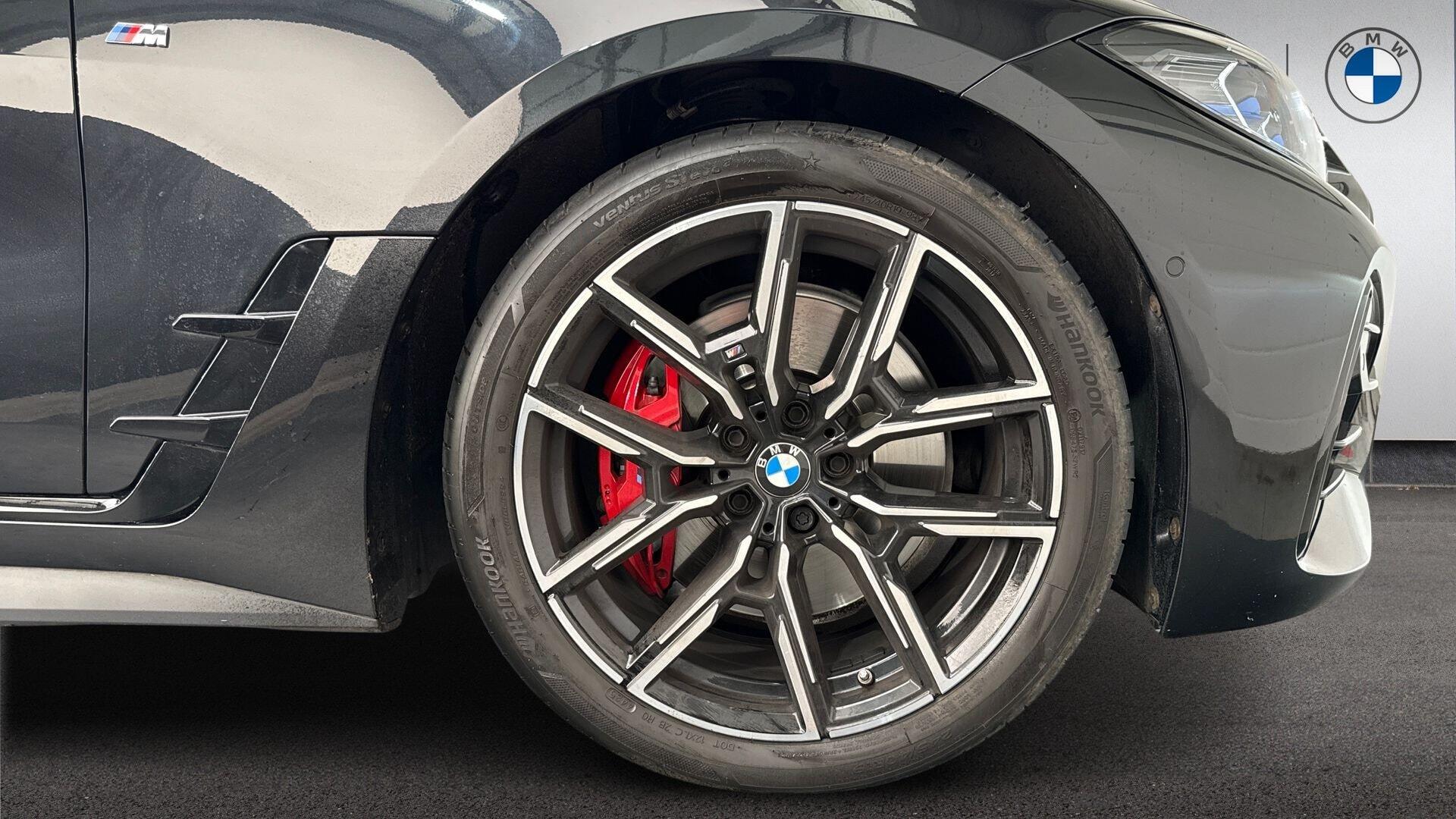 BMW 4 Series view 14