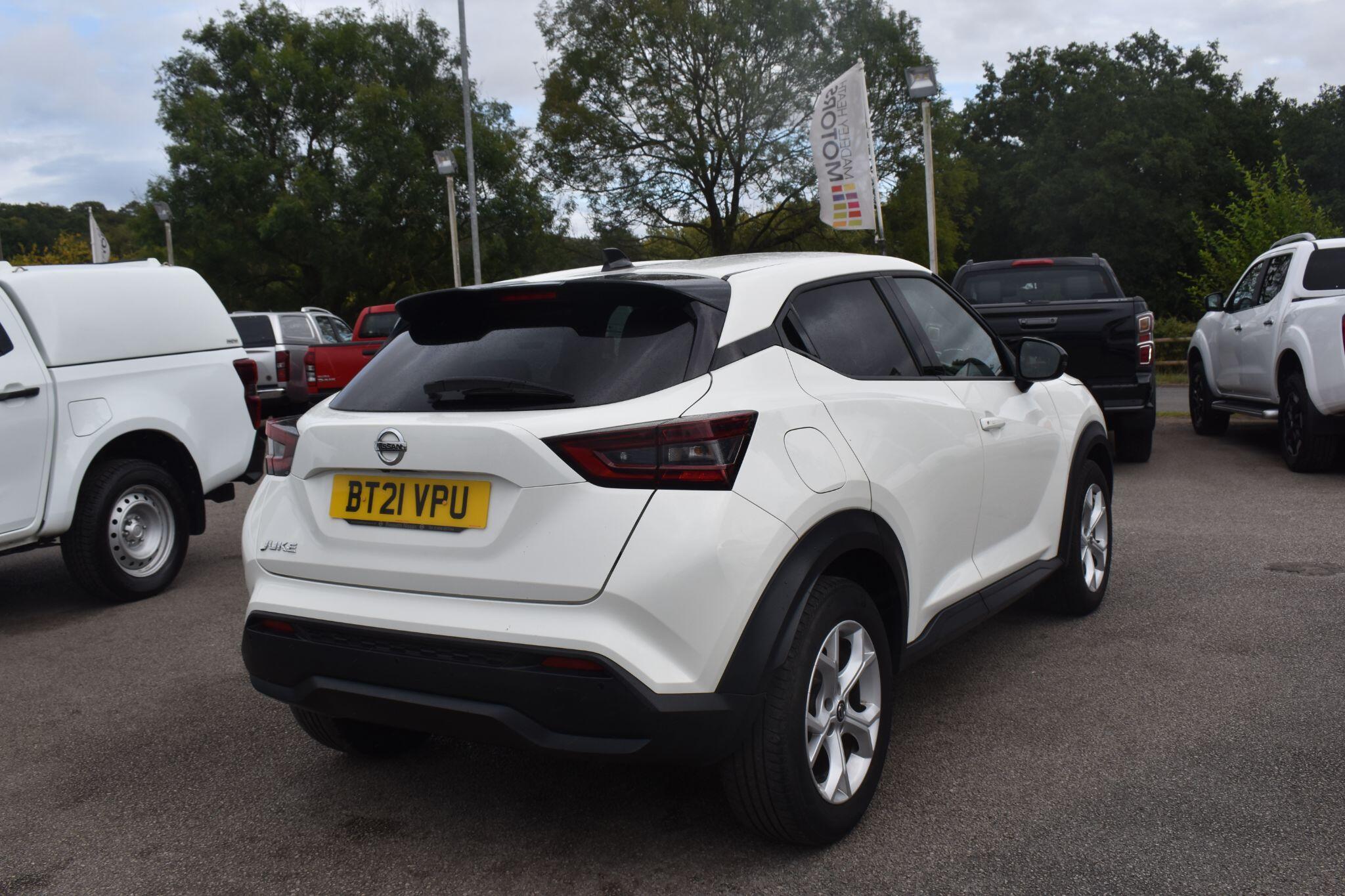 Juke - 1.0 DIG-T N-Connecta DCT Auto Euro 6 (s/s) 5dr - Image 11
