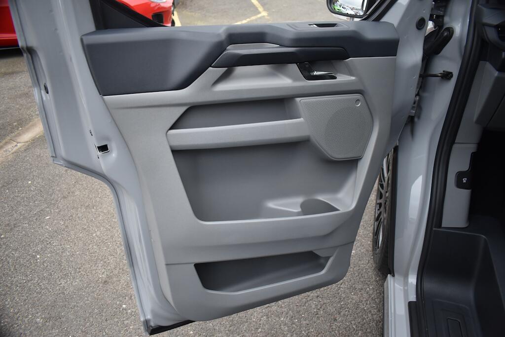 Ford Transit Custom view 47