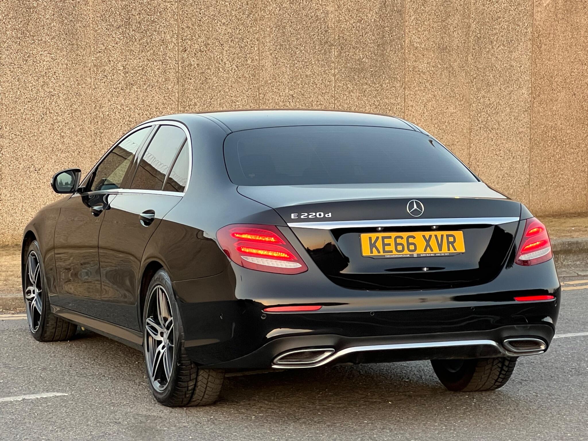 Mercedes-Benz E Class view 7