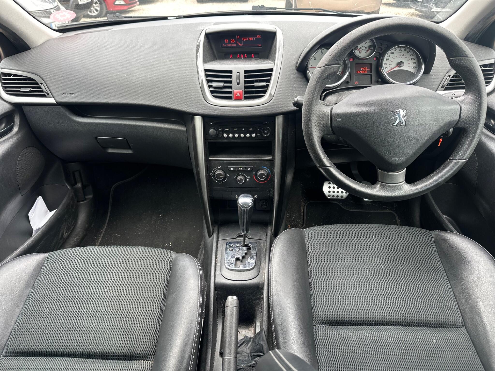 Peugeot 207 view 19