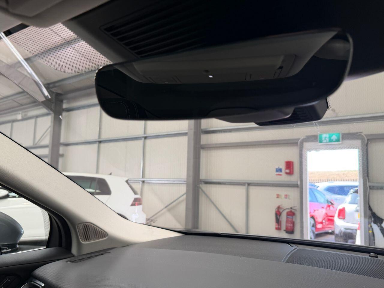 Jaguar I-Pace view 23