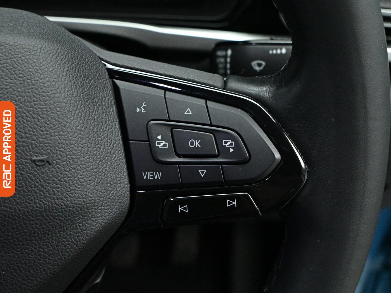Ford Grand Tourneo Connect view 23