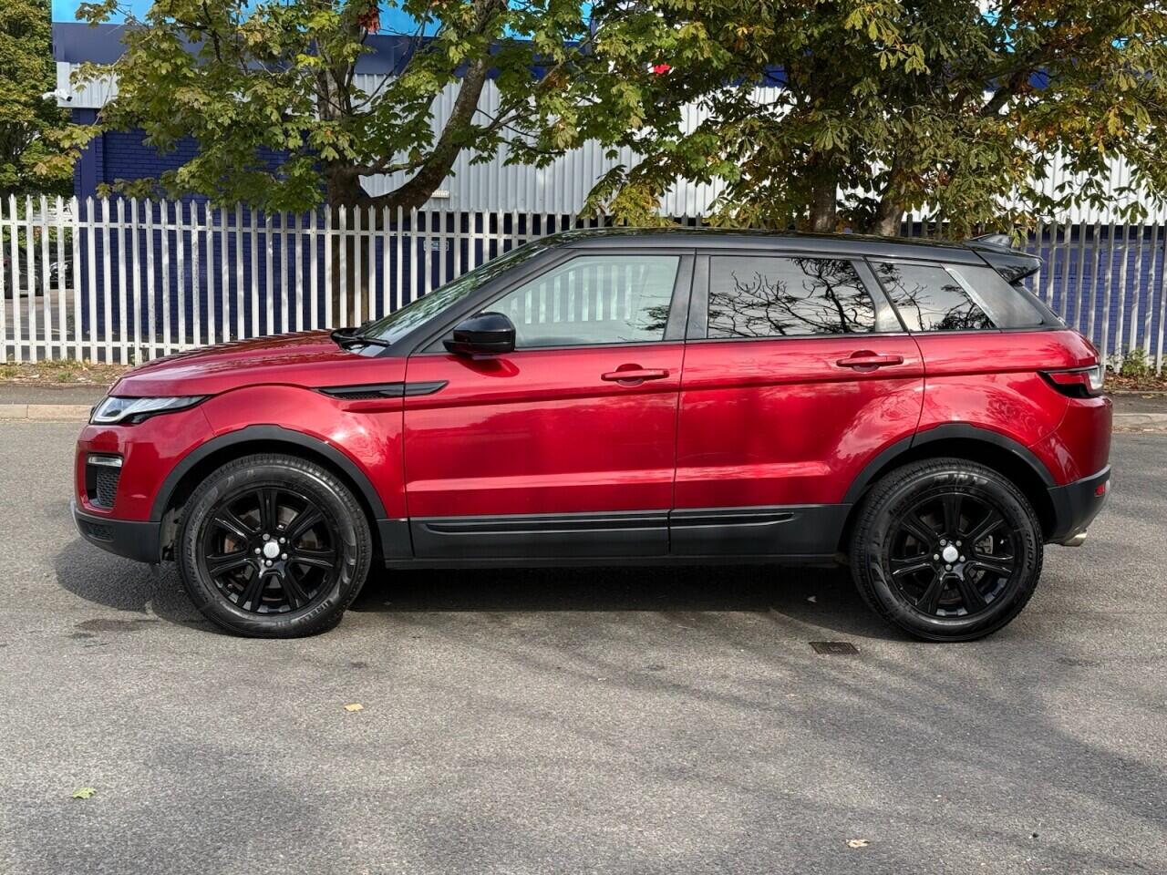 Land Rover Range Rover Evoque view 4