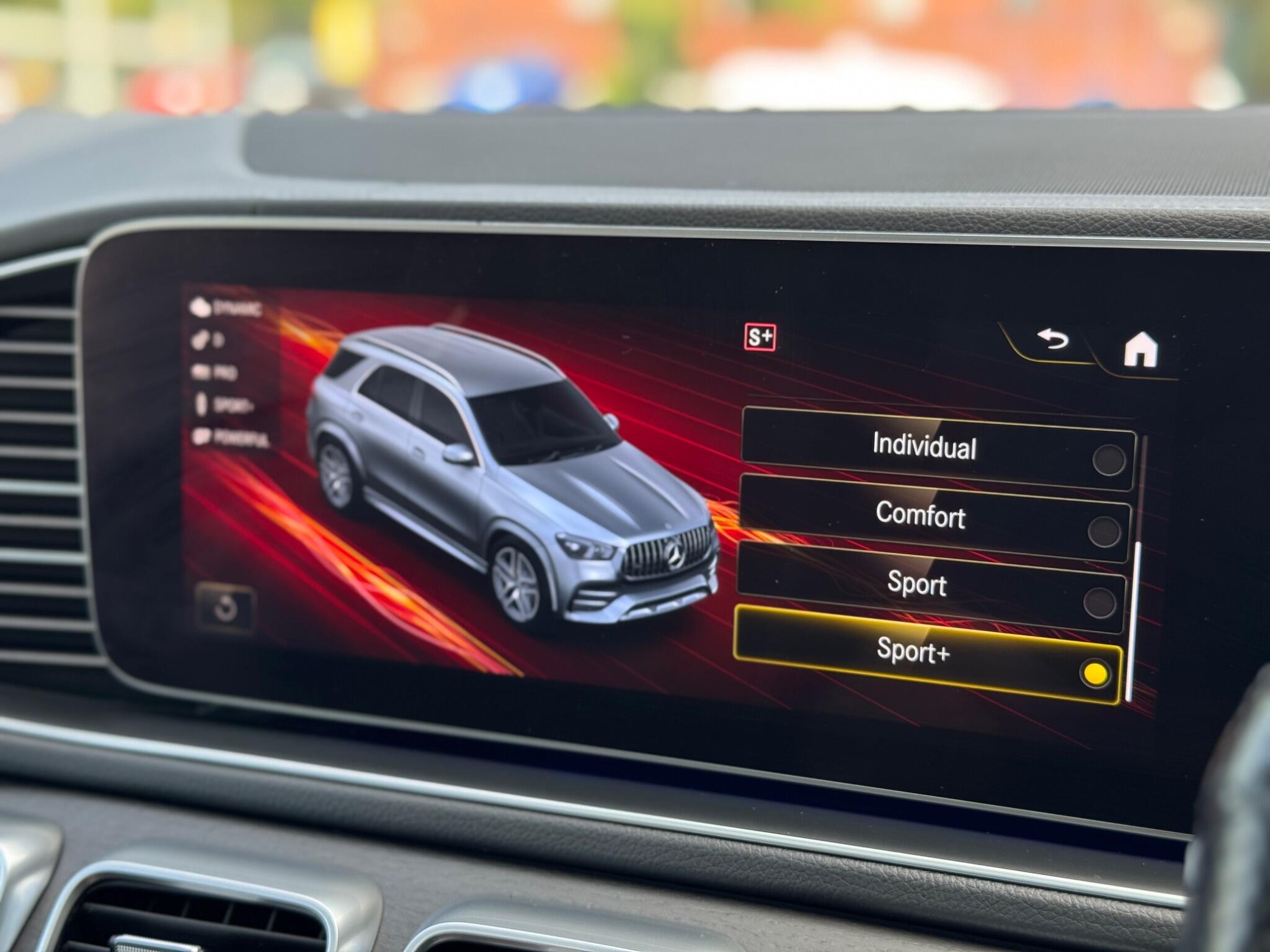 Mercedes-Benz Gle view 44