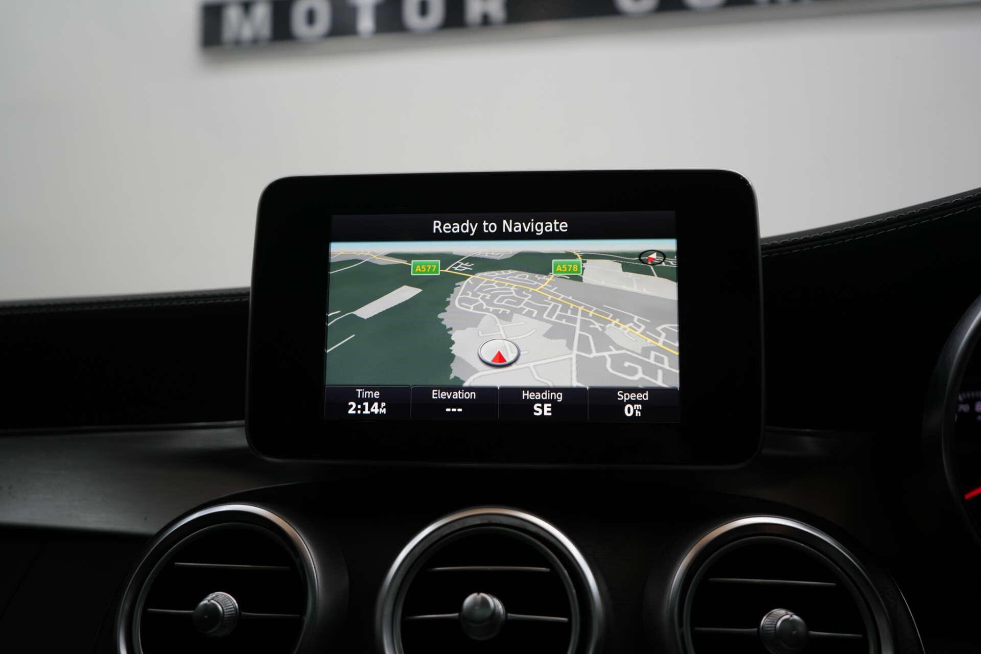 Mercedes-Benz C-Class view 24