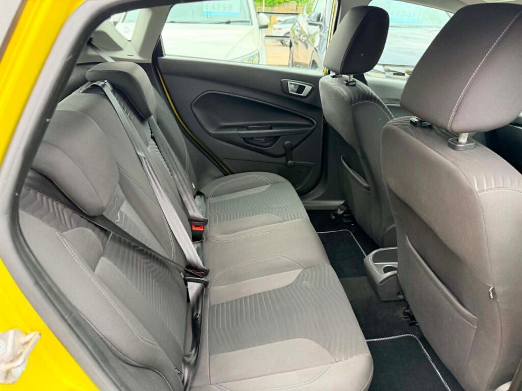 Ford Fiesta view 12