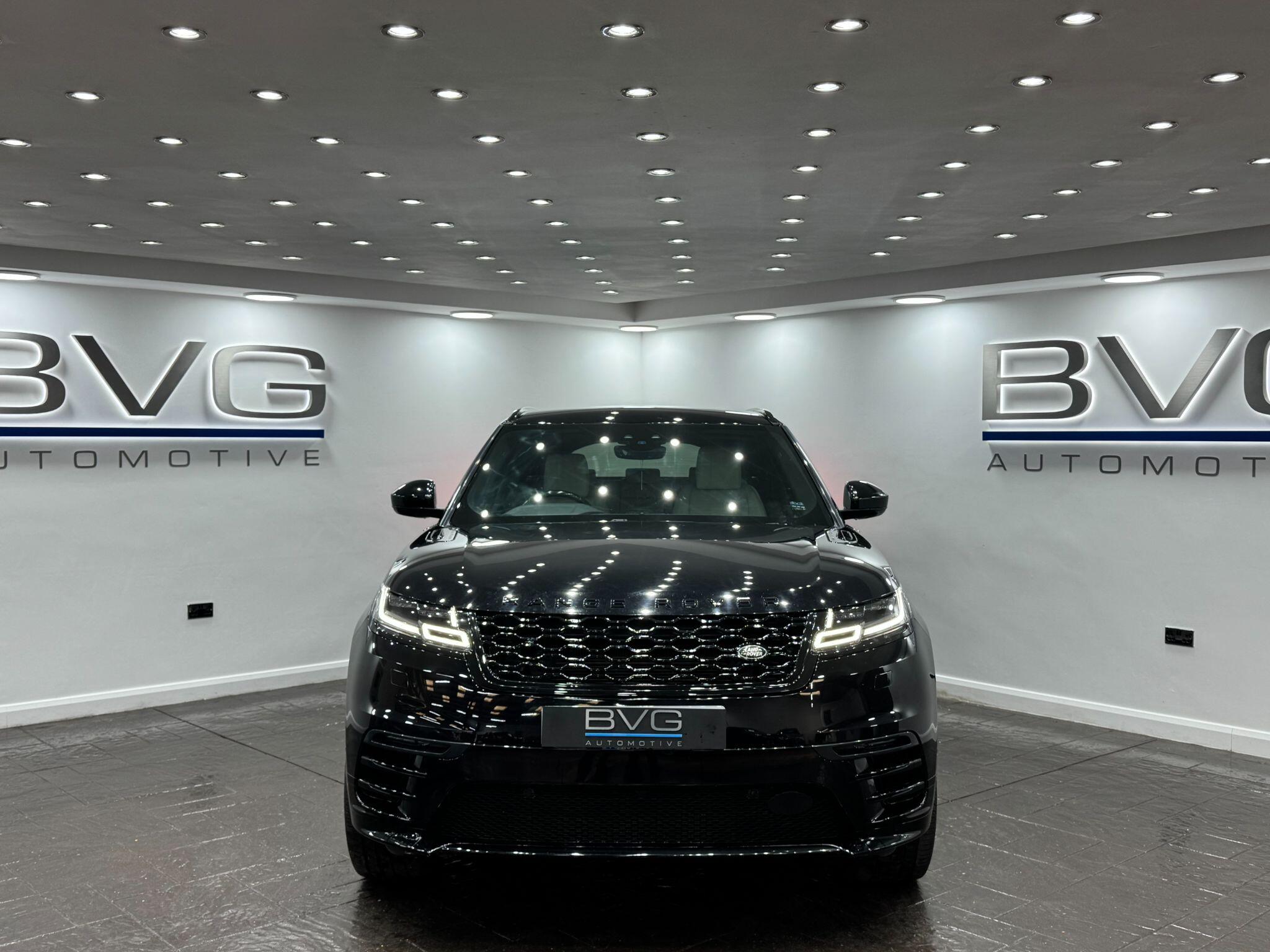 Land Rover Range Rover Velar view 4