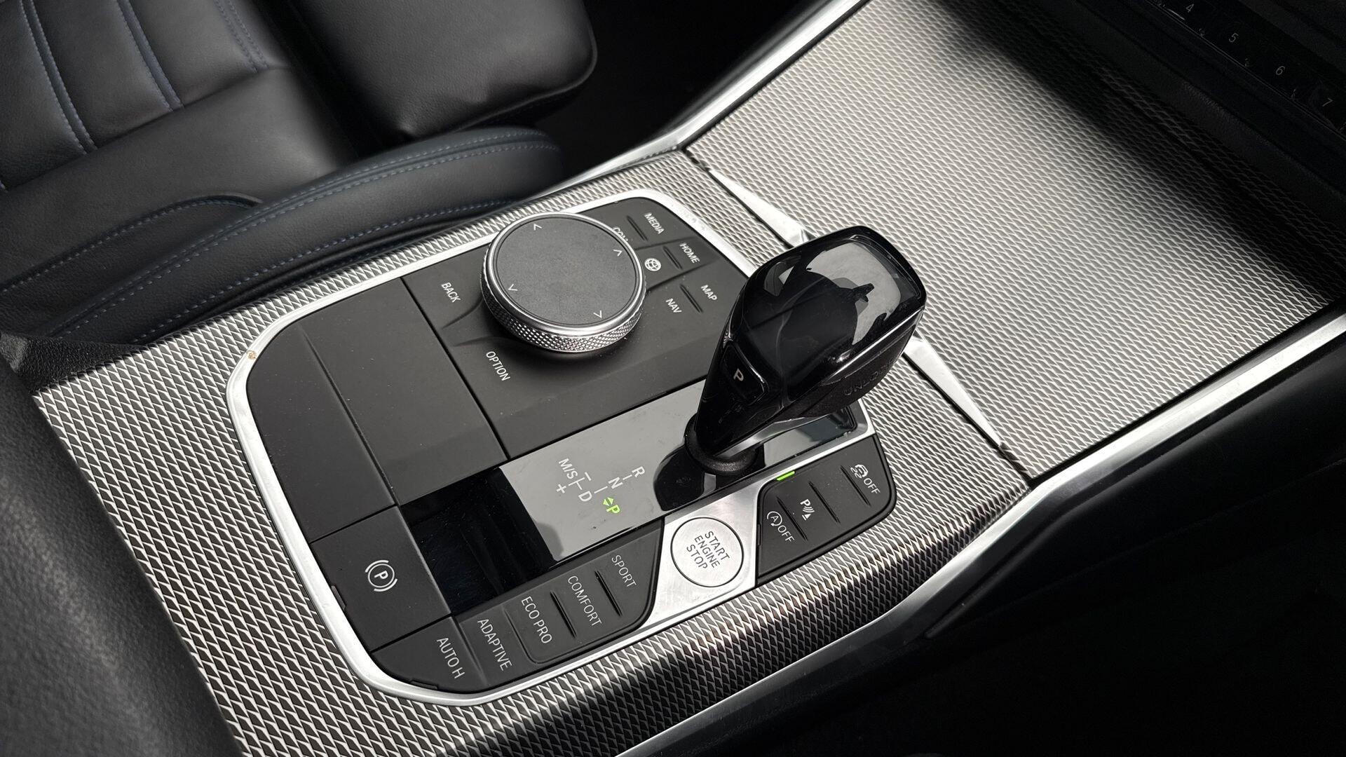 BMW 3 Series view 10
