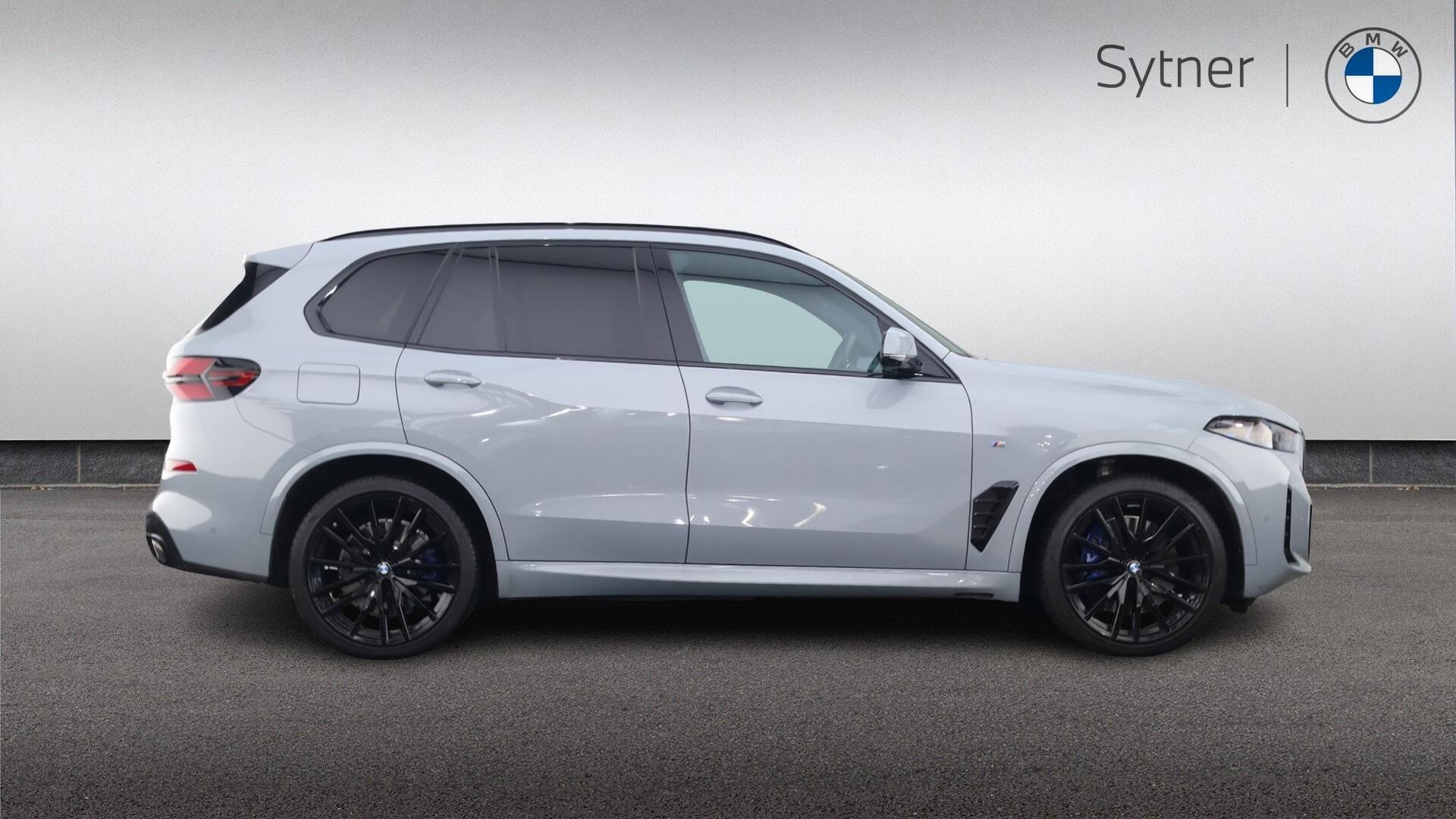 BMW X5 view 3