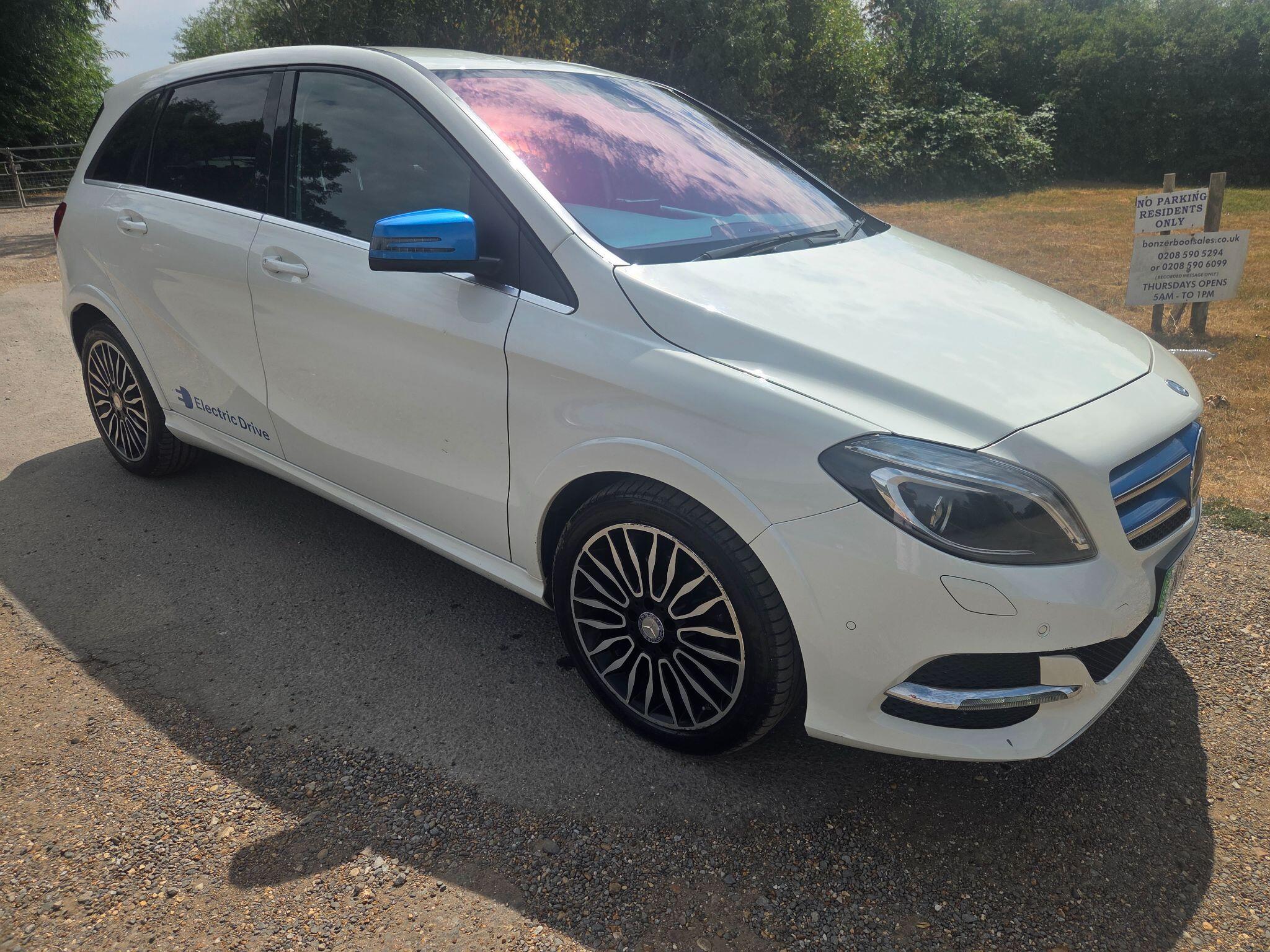 Mercedes-Benz B-Class view 3