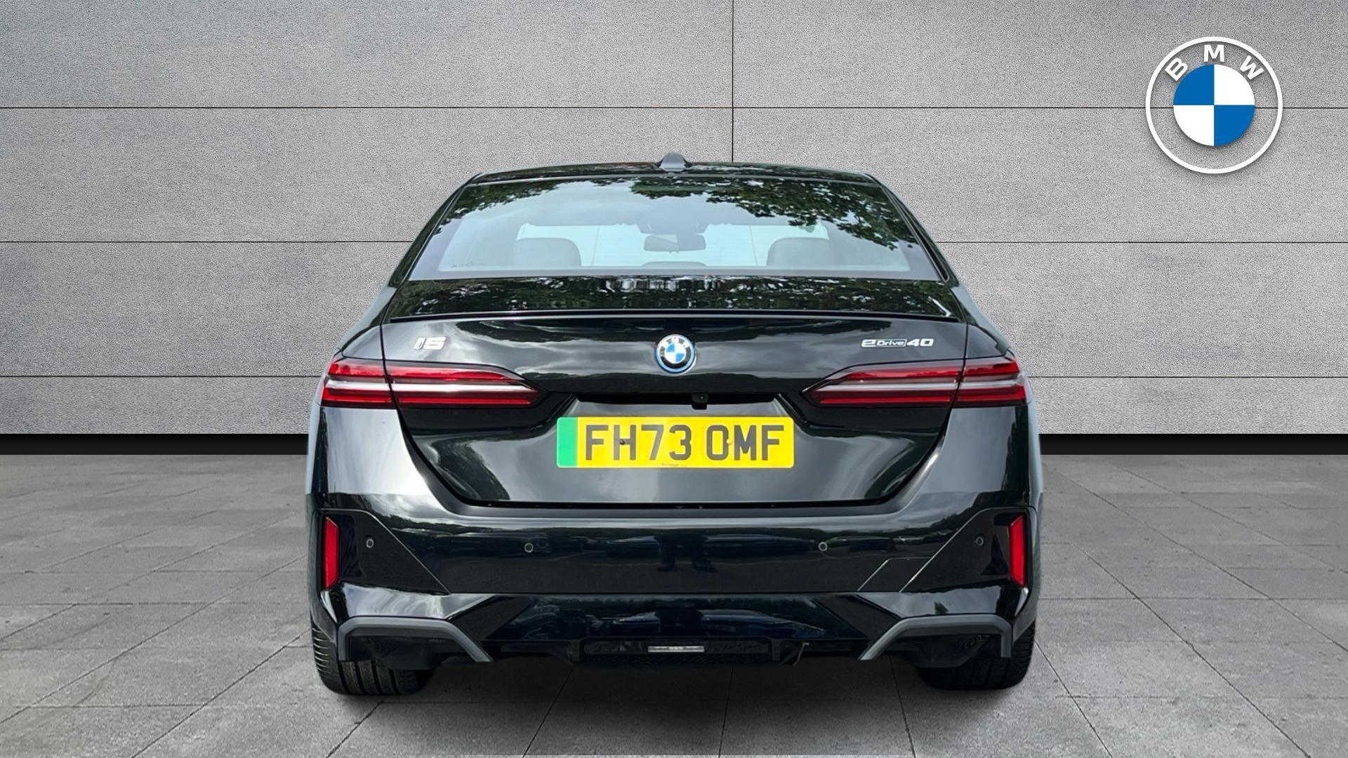 BMW I5 view 16