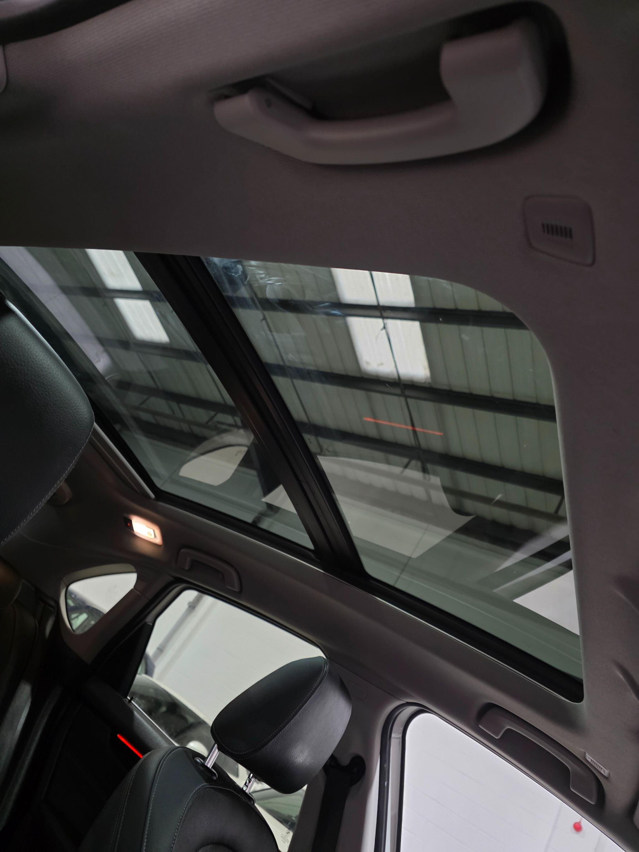 BMW 2 Series Active Tourer view 7