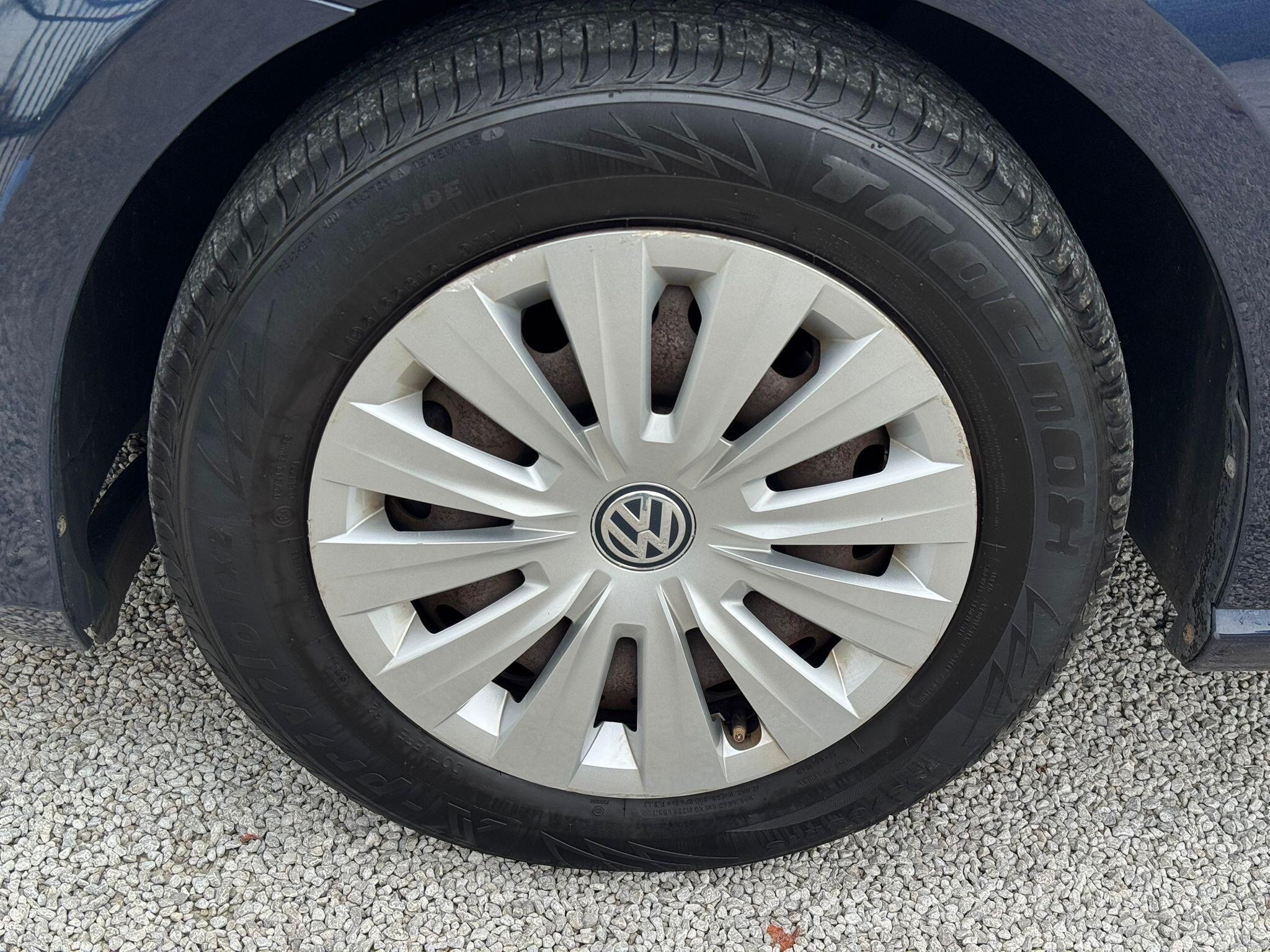 2013 Volkswagen Golf image 28