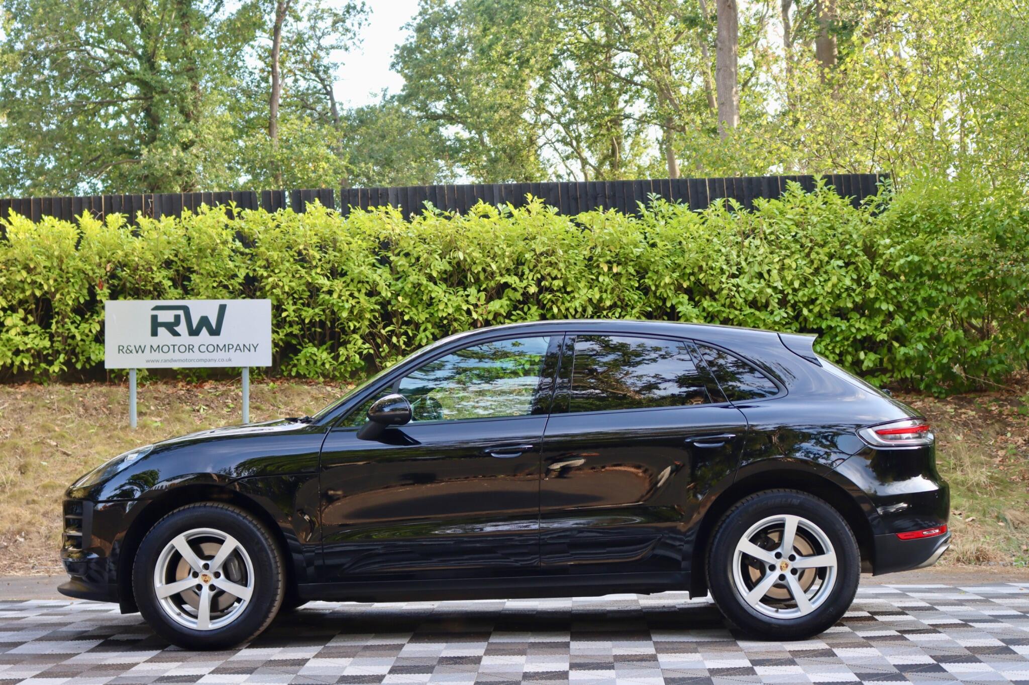 Porsche Macan main image