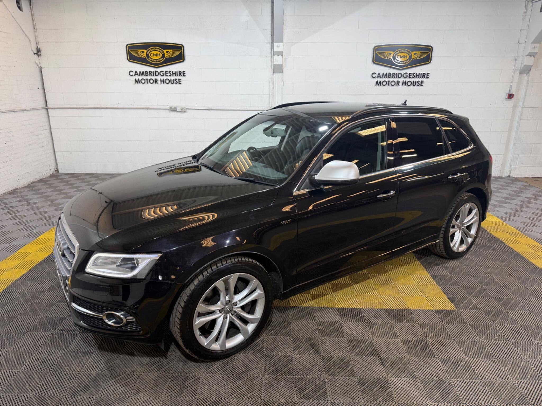 Audi SQ5 view 58