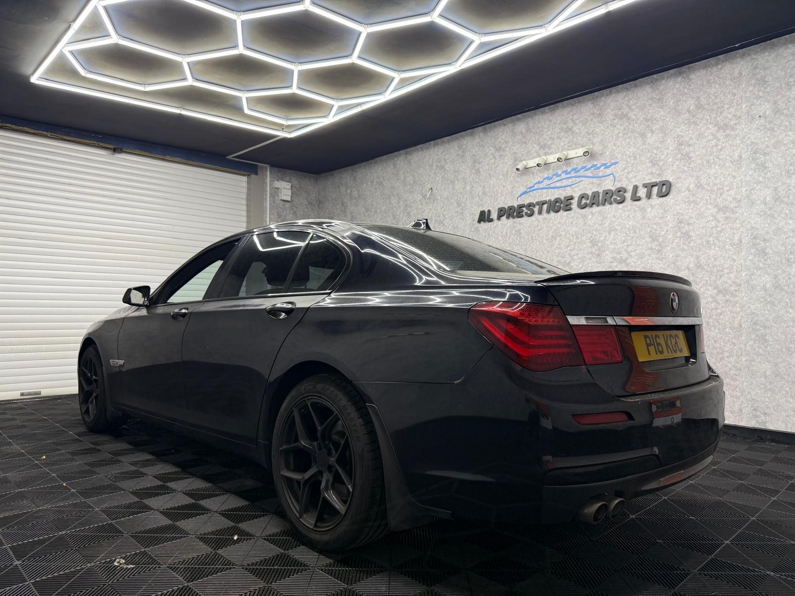 BMW 7 Series view 6