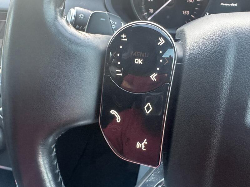 Land Rover Discovery 3 view 50
