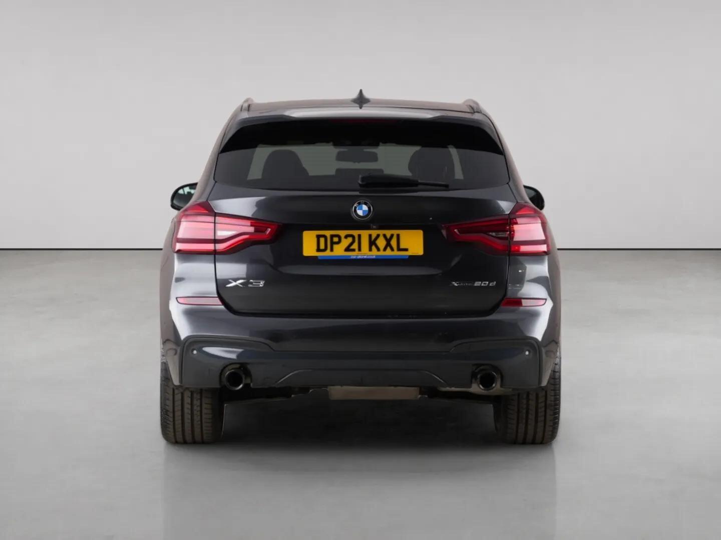 BMW X3 view 6