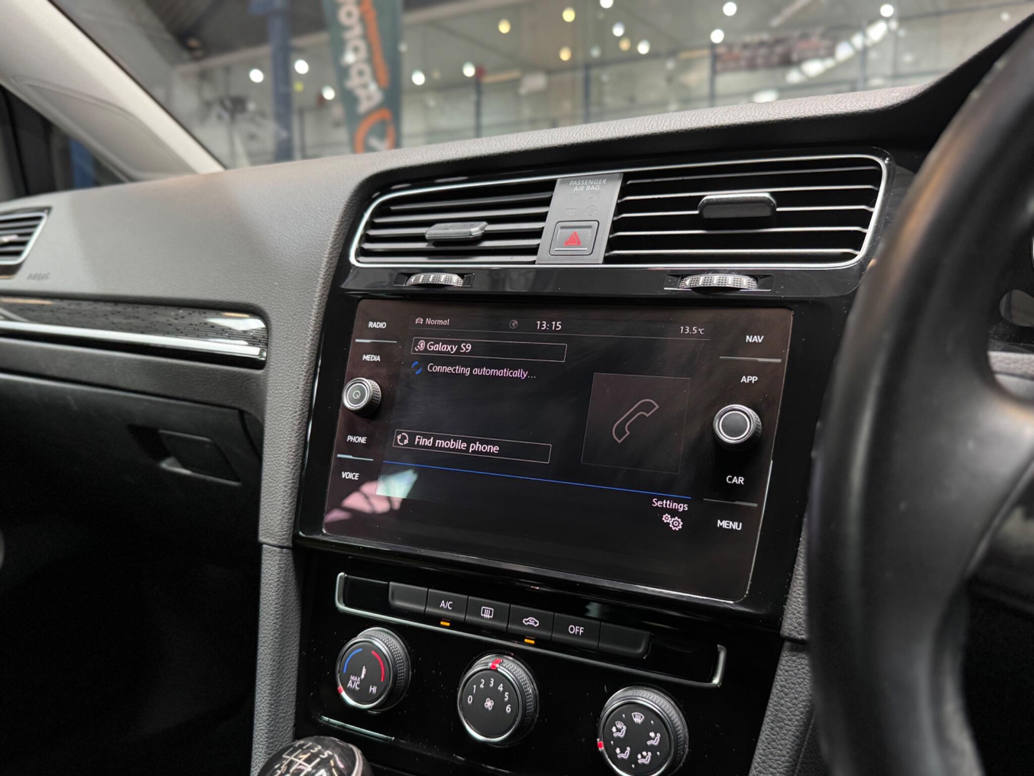 Volkswagen Golf view 15