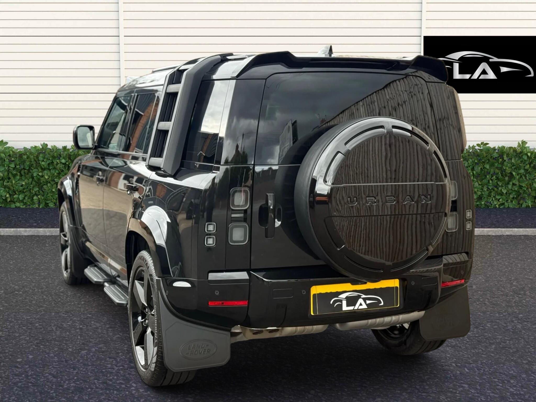 Land Rover Defender view 6