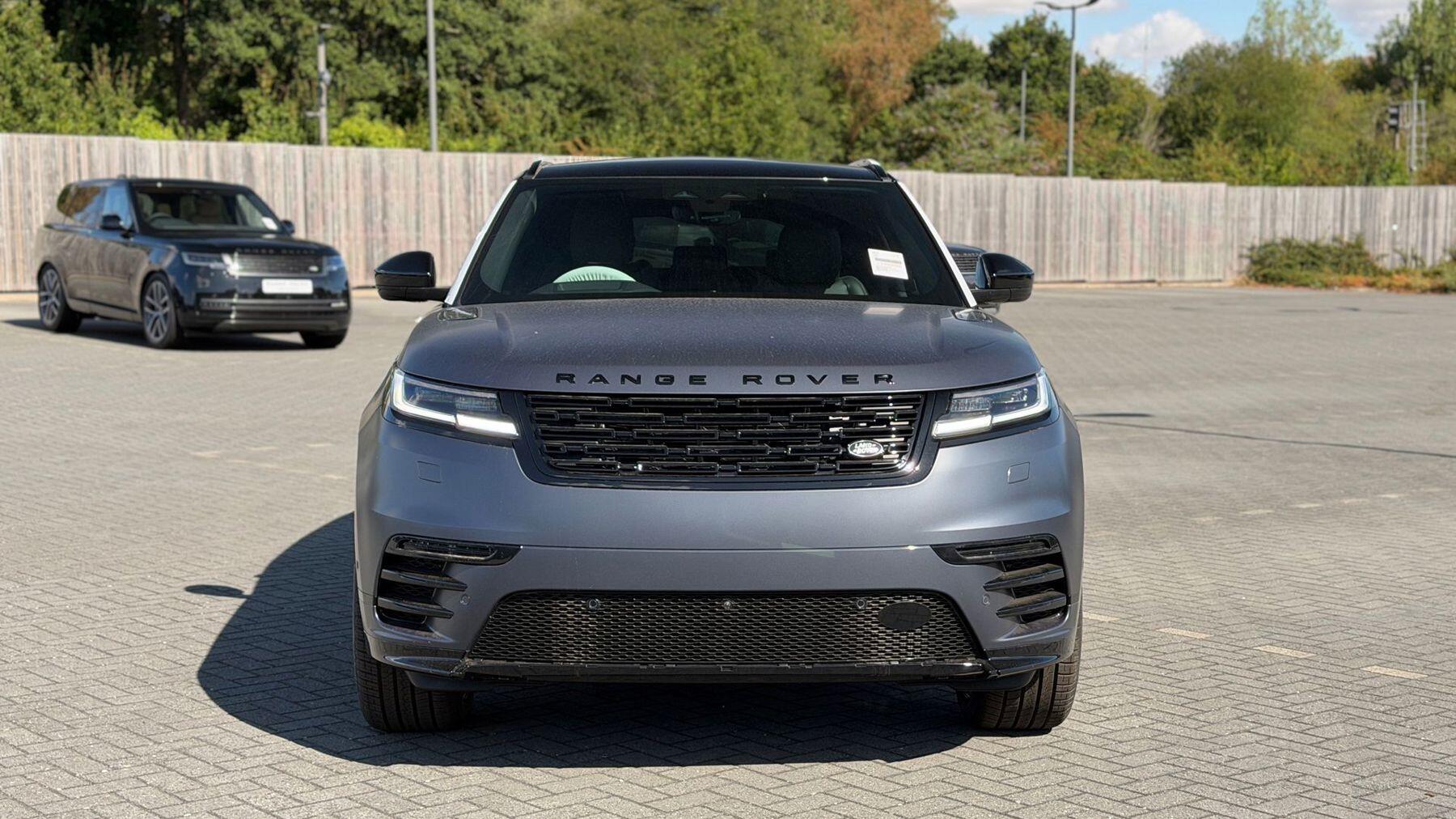 Land Rover Range Rover Velar view 7