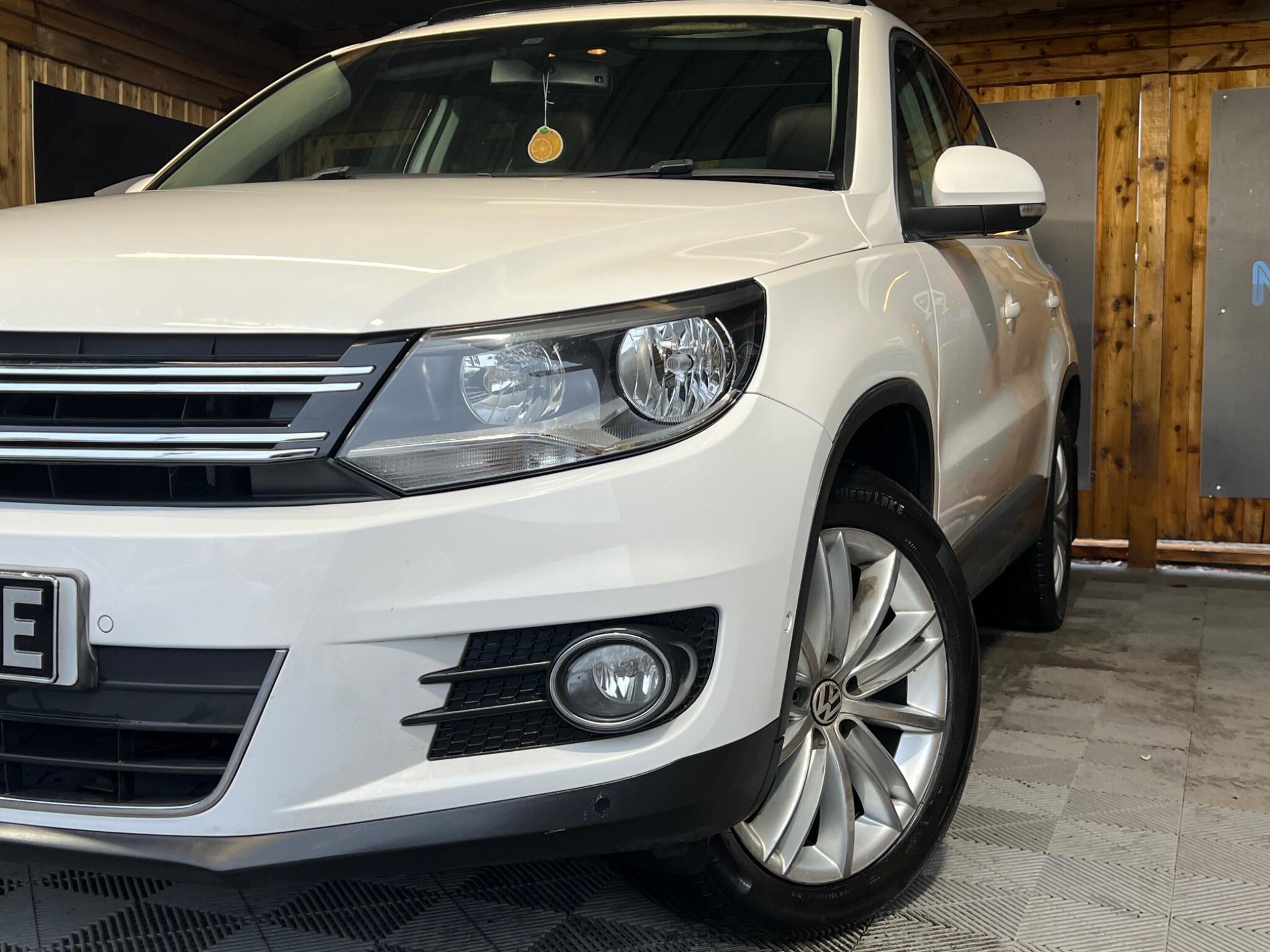 Volkswagen Tiguan view 6
