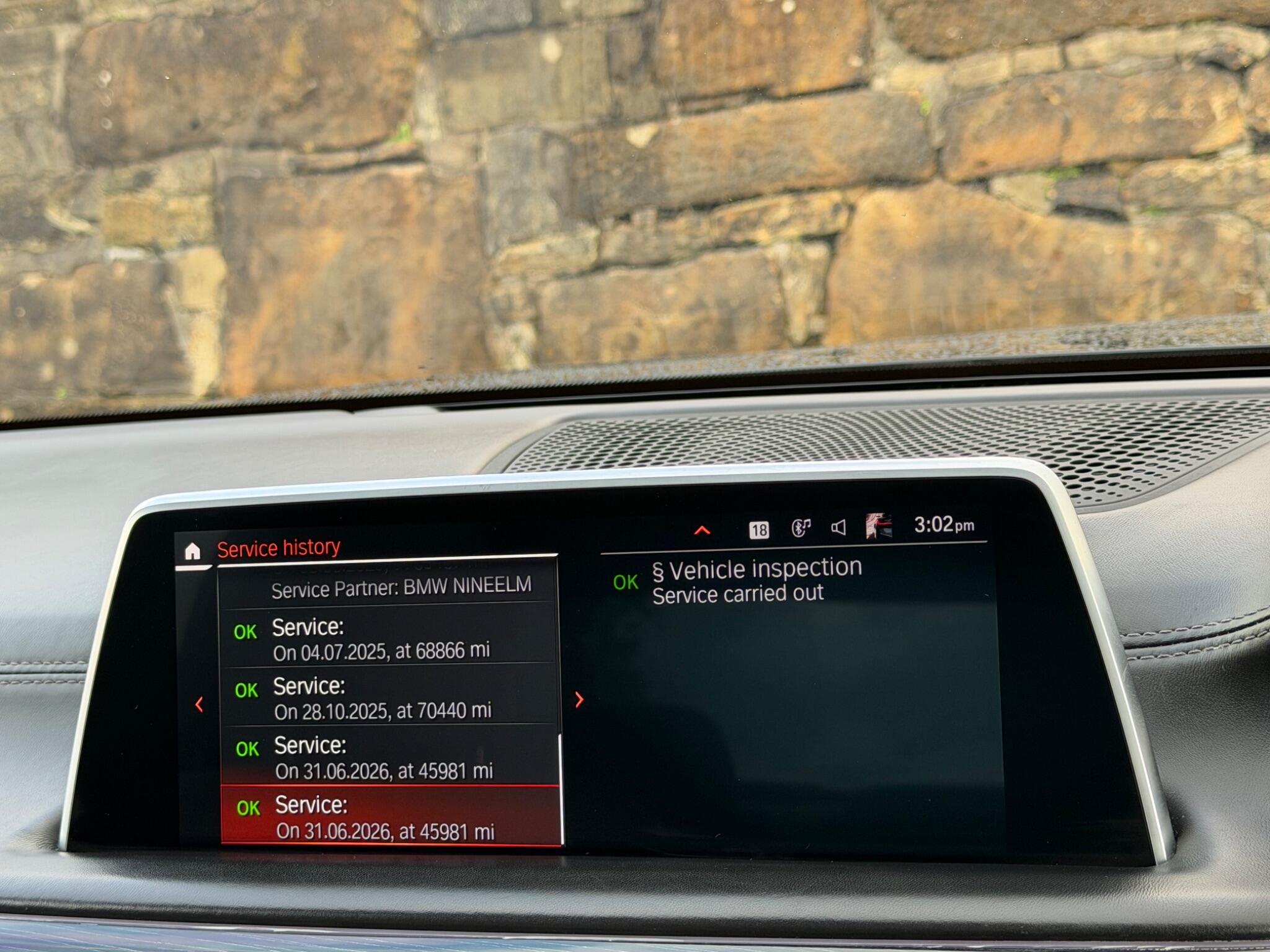 BMW 7 Series view 35