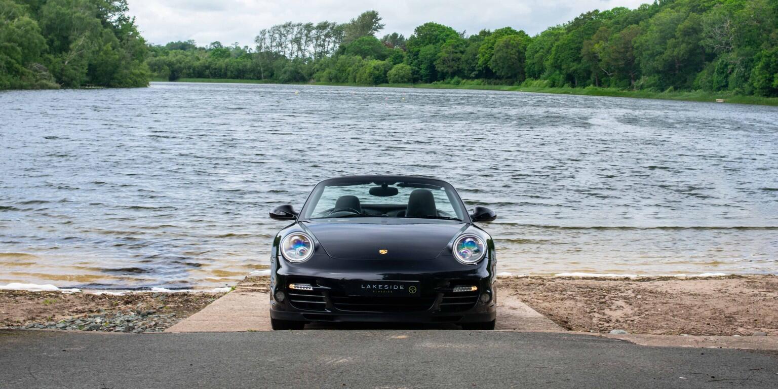 Porsche 911 view 2