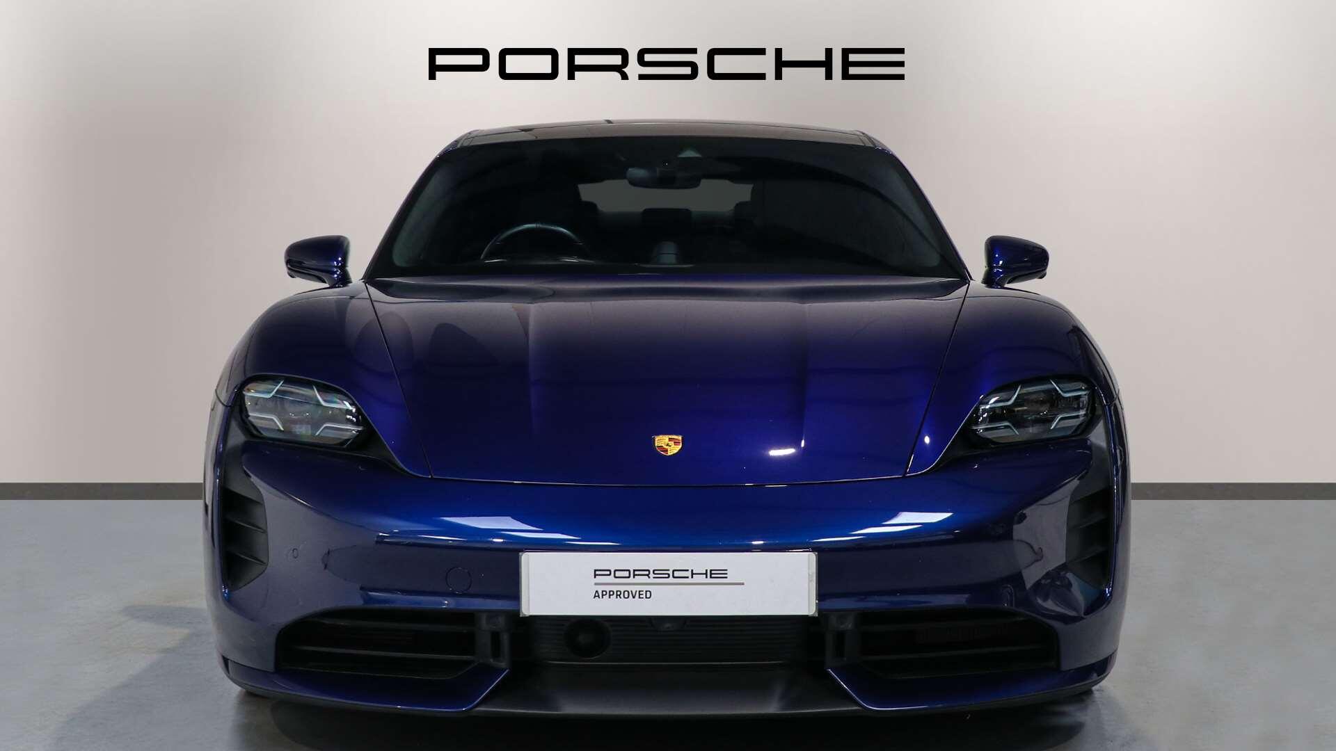 Porsche Taycan view 8
