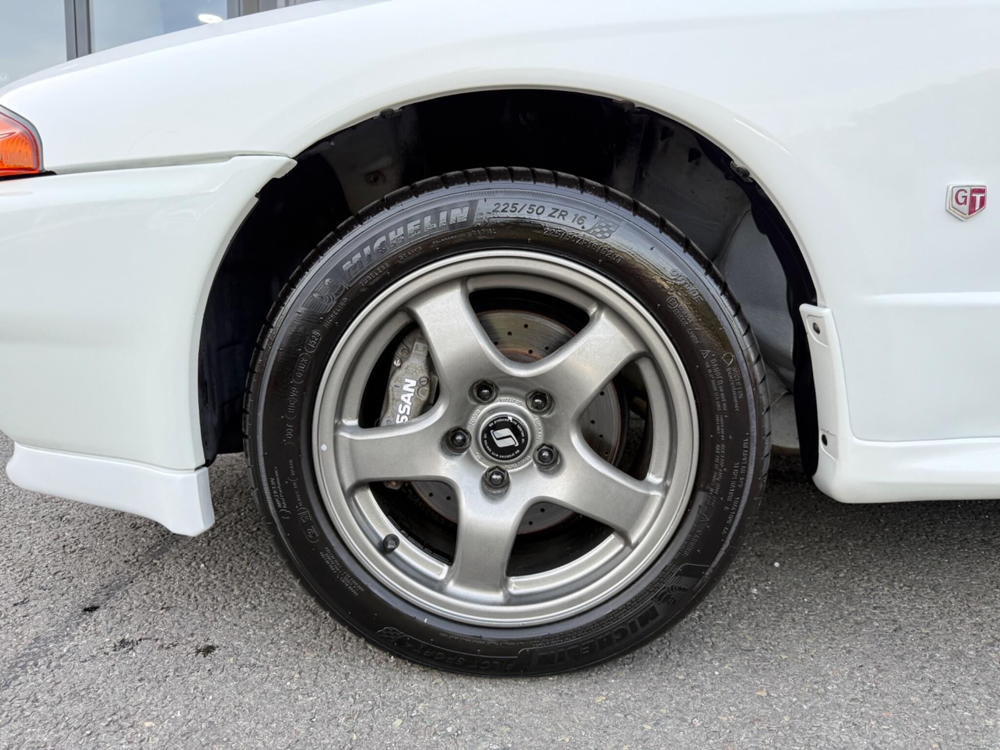 Nissan Skyline view 58