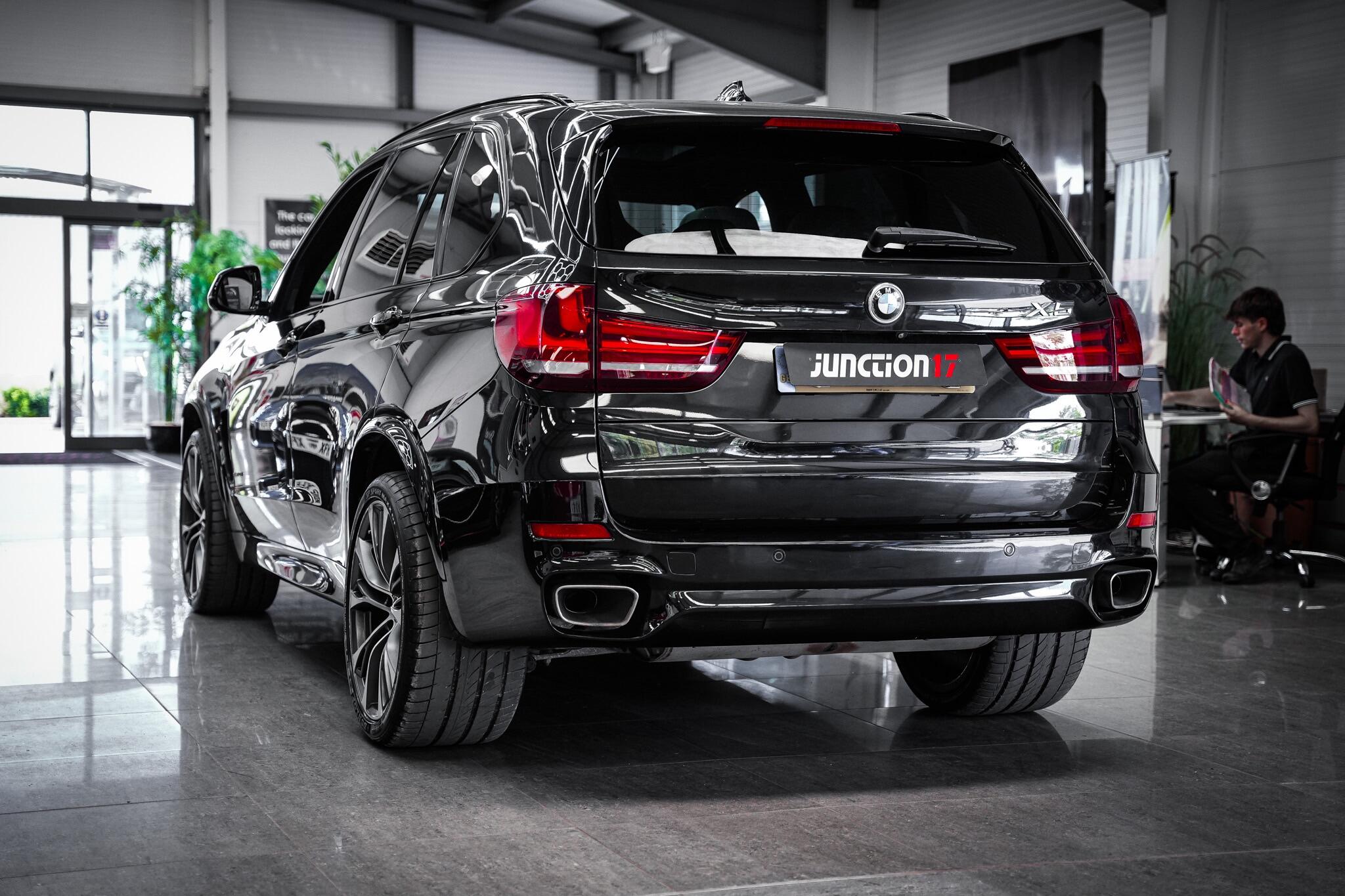BMW X5 view 14