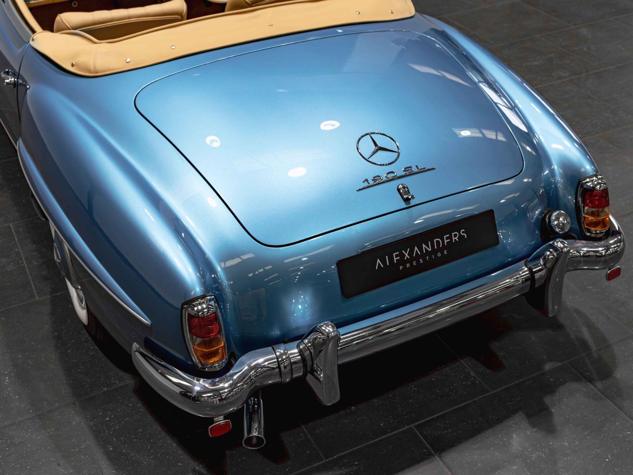 Mercedes-Benz 190 SL view 22