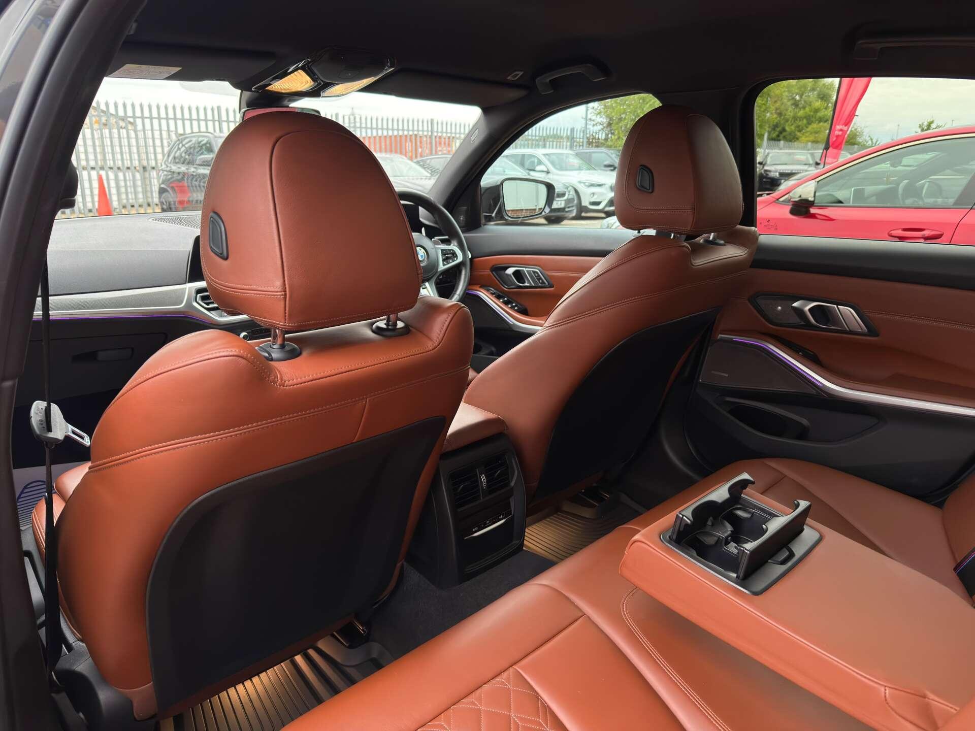 BMW 3 Series view 48