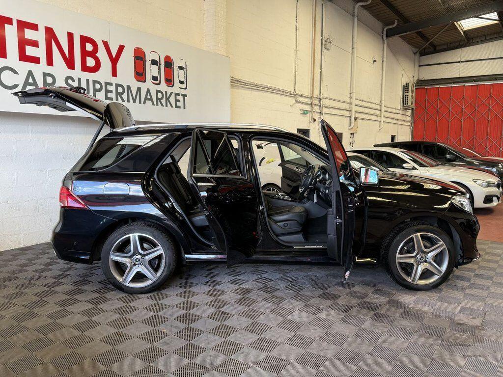 Mercedes-Benz Gle view 14