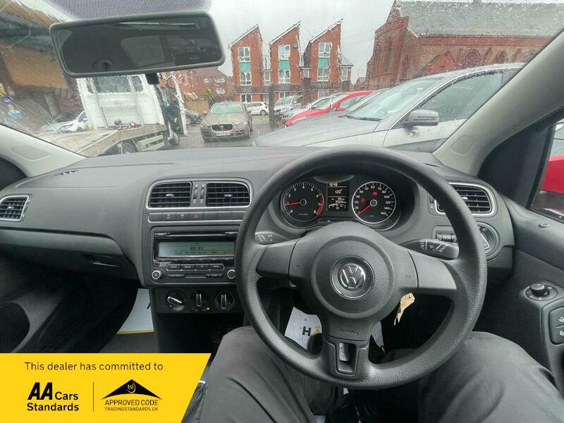 2011 Volkswagen Polo image 45