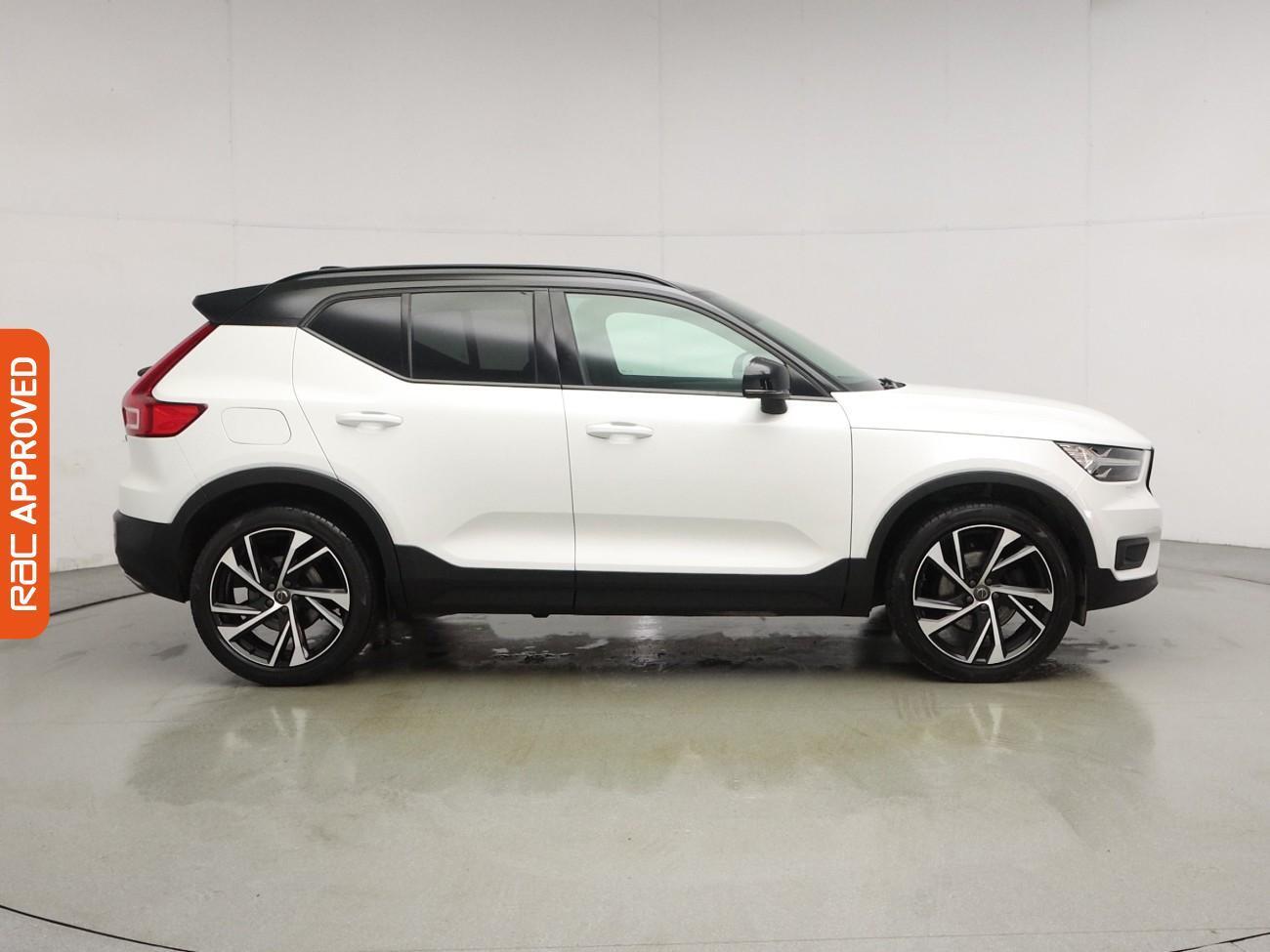Volvo XC40 view 6