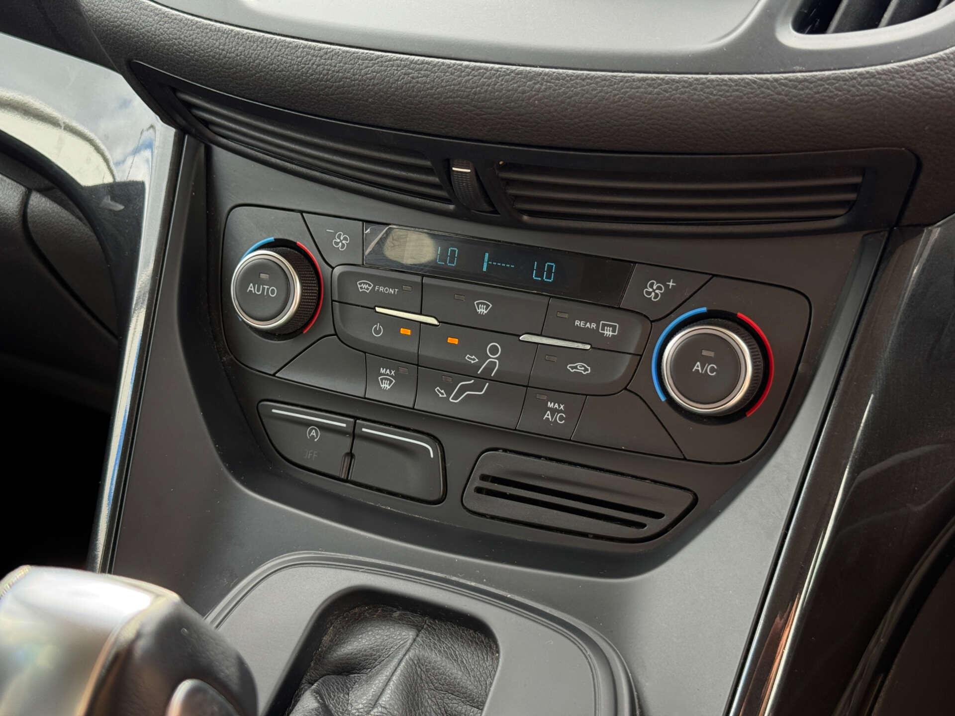 Ford Kuga view 56